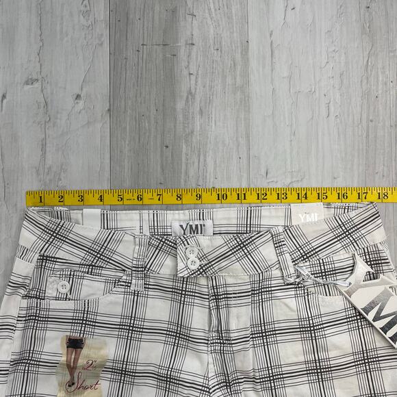 YMI Black White Plaid 2.5" Mid Rise Cotton Summer Vacation Beach Shorts 13 - Picture 8 of 10